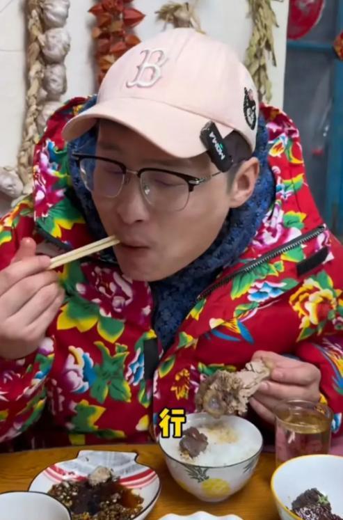 明星网红视频近期拍摄,明星同款短视频，揭秘幕后拍摄秘籍