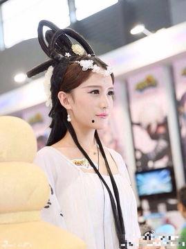 最近明星网红推荐女生,2023春季女生必备时尚单品大盘点