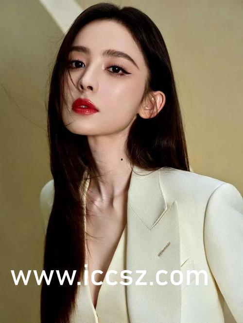 网爆黑料吃瓜新闻,吃瓜群众热议娱乐圈最新八卦