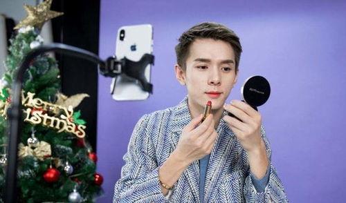 富哥明星网红盟主,揭秘网红经济新势力