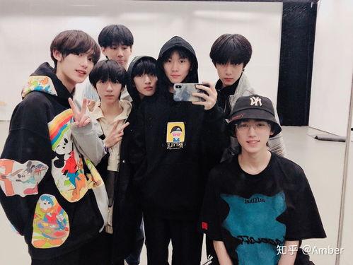 时代少年团丁哥爆料吃瓜,揭秘娱乐圈吃瓜背后的真相